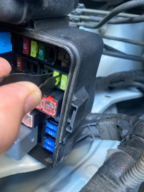 �}���`�t���[�U�[ ���݂₷����������z�[���h