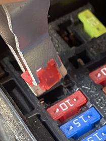 �}���`�t���[�U�[ ��̗͂����ړ`���j���y��